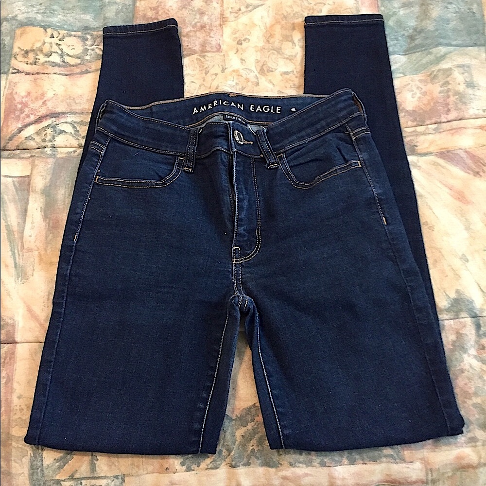 Like New American Eagle Dark Wash Hi-Rise Super Stretch Jegging (2R)